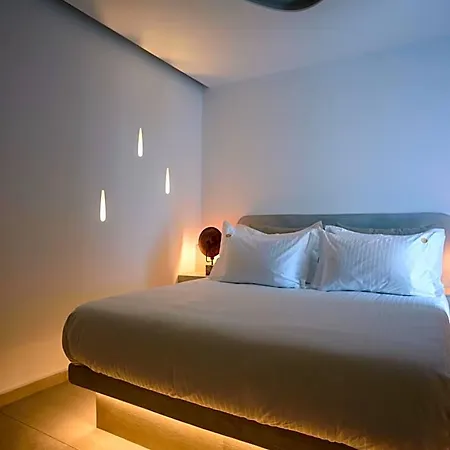 Soil Of Sun Luxury & 3* Fira (Santorini)