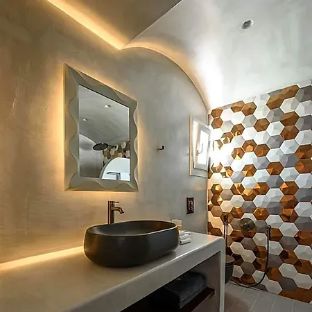 Soil Of Sun Luxury & Hotel